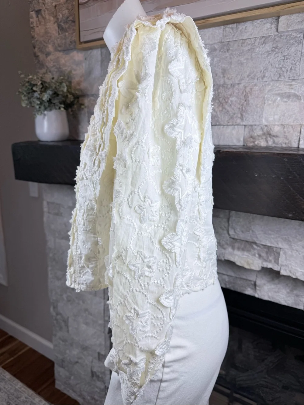 FARM Rio Off White 3D Stars Embroidered Blouse NWT Size S $195